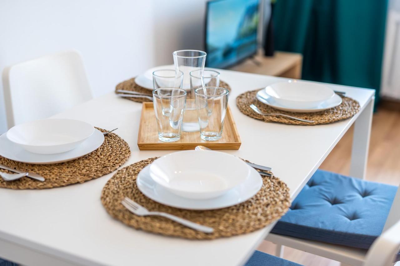 Apartament Waves & Sun Apartment Kolobrzeg Exterior photo